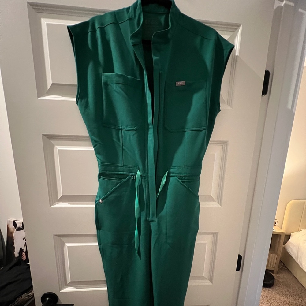 FIGS RAFAEL JUMPSUIT